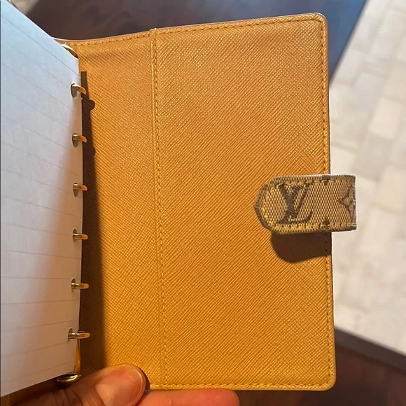 Louis Vuitton Tan/Gray Notebook w/3 Card Holders Perfect Christmas gift! - Picture 8 of 9